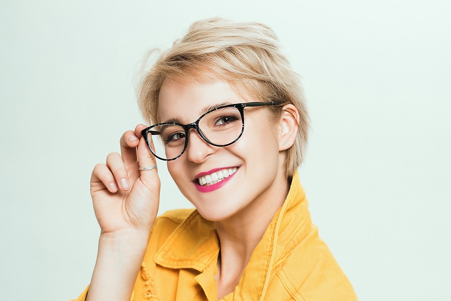 How To Get A Big White Smile With Teeth Whitening?
